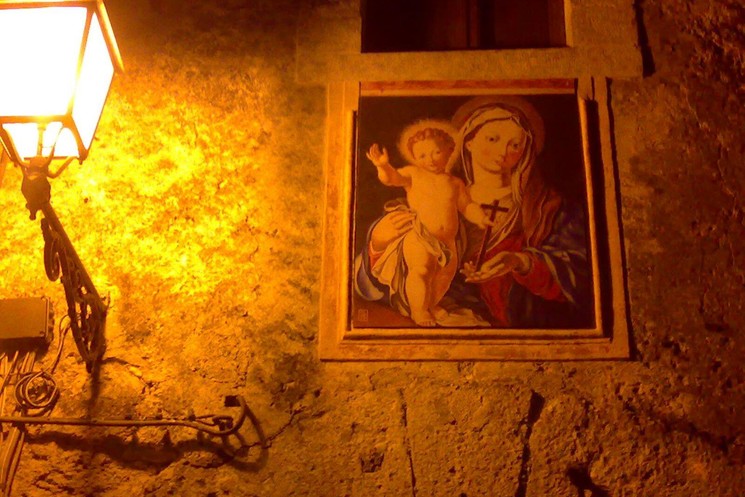 QUADRINI: COMPLIMENTI A LUIGI PIERO ALBERY PER LA REALIZZAZIONE DELLA SUGGESTIVA OPERA “MADONNA CON BAMBINO CHE RECA LA CROCE”.