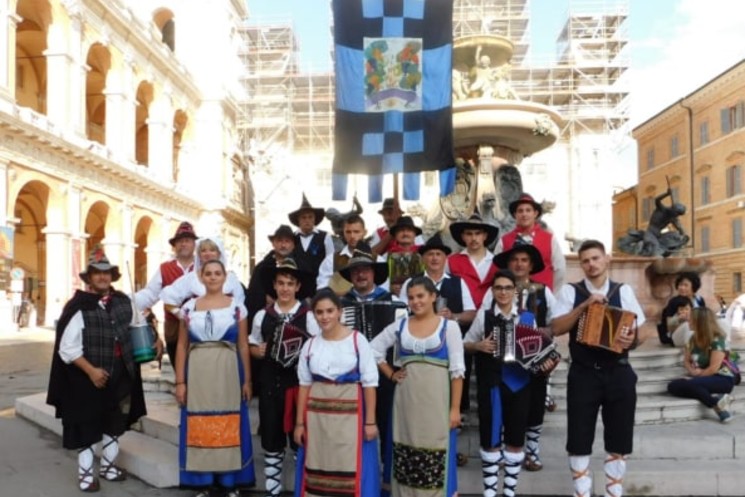 ARPINO, IL PELLEGRINAGGIO A LORETO TRA FEDE E DEVOZIONE. IL PLAUSO DI QUADRINI:"Una tradizione che unisce un intero territorio".