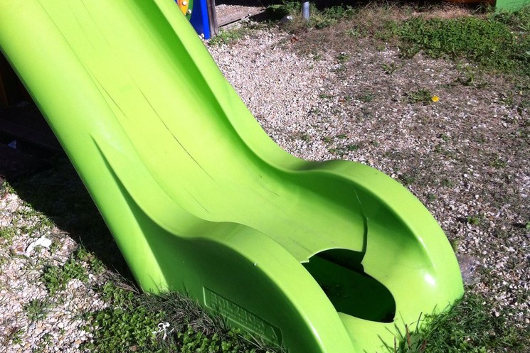 ARPINO, SOS PARCO GIOCHI PALAZZO SANGERMANO. QUADRINI:”UN DEGRADO VERGOGNOSO”.