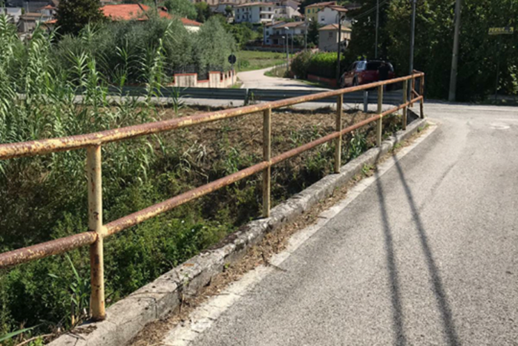 Xv Comunità Montana Valle del Liri. I ragazzi del Servizio Civile bonificano la zona 'Forma' a Castelliri.
