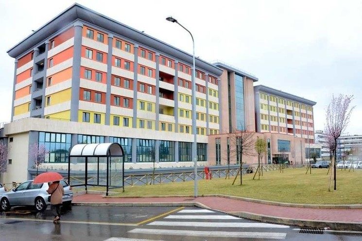 FROSINONE, UNA DISTRUZIONE SANITARIA SILENTE. AMBULANZE FERME ALLO SPAZIANI E CARENZA DI PERSONALE. QUADRINI:”UNA INCIVILE VERGOGNA. QUANTO ANCORA I CITTADINI CIOCIARI DEVONO SUBIRE QUESTO?”