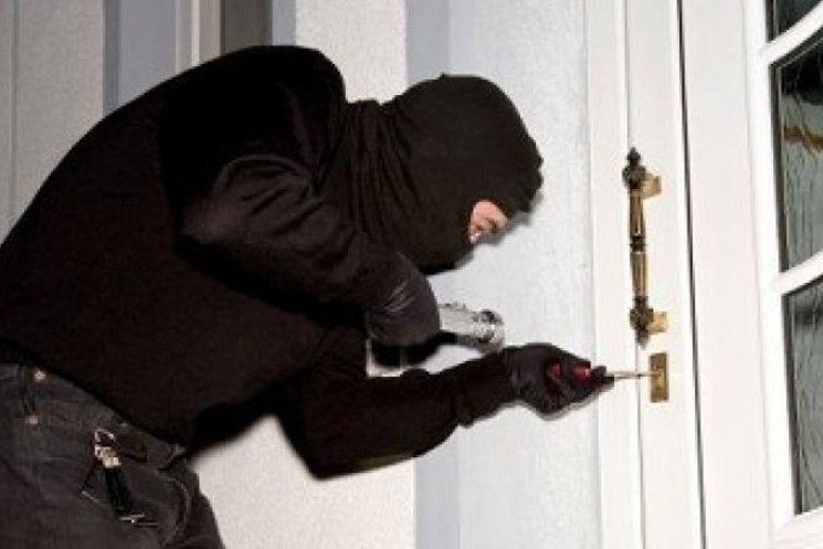 Provincia, rapine in casa e sicurezza.Quadrini plaude all'appuntato Liddi.