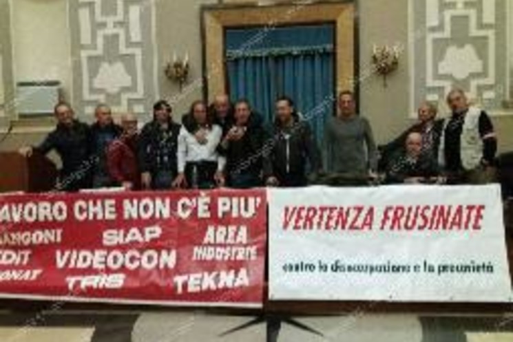 VERTENZA FRUSINATE, LAVORATORI ANCORA SENZA ASSEGNO DI MOBILITA’. QUADRINI SOLLECITA L’INPS E LA REGIONE A RISOLVERE IL PROBLEMA TECNICO.