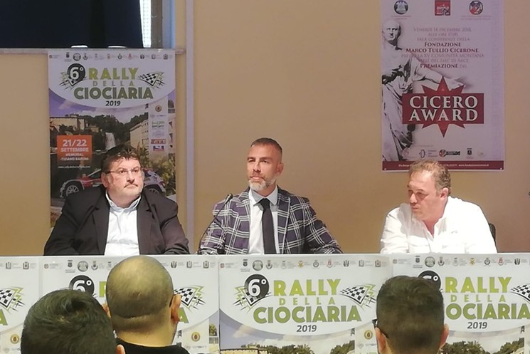 6° RALLY DELLA CIOCIARIA. IERI LA CONFERENZA STAMPA DI PRESENTAZIONE AD ARCE.Alla presenza del famoso navigatore rally Inglesi.