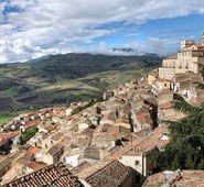 Desertificazione piccoli Borghi. Uncem lancia allarme. Per Quadrini i piccoli Comuni montani 'non chiedono assistenzialismo, ma strumenti e strategie per rilanciare territorio'.