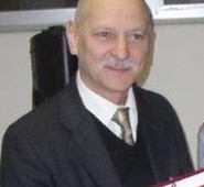 ARPINO, IL DIRIGENTE SCOLASTICO DEL TULLIANO BOVE VA IN PENSIONE. GLI AUGURI DI QUADRINI.