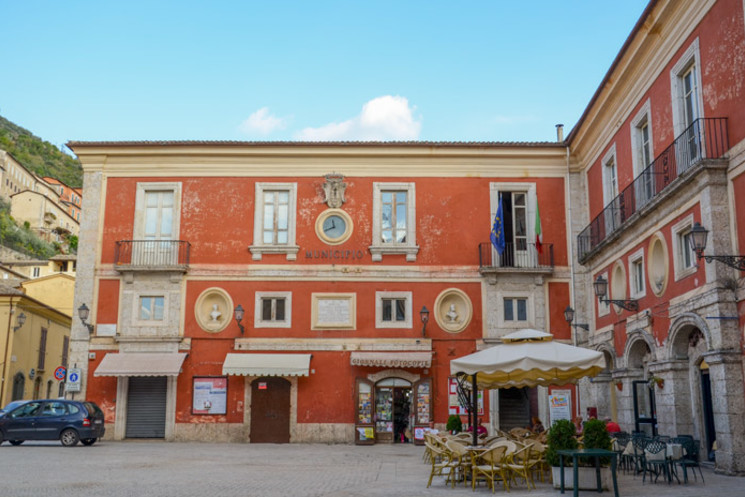 Arpino – Indennità e dirigenti. Iafrate, Martino, Forte e Quadrini: “Quel manifesto che smentisce il sindaco Rea"