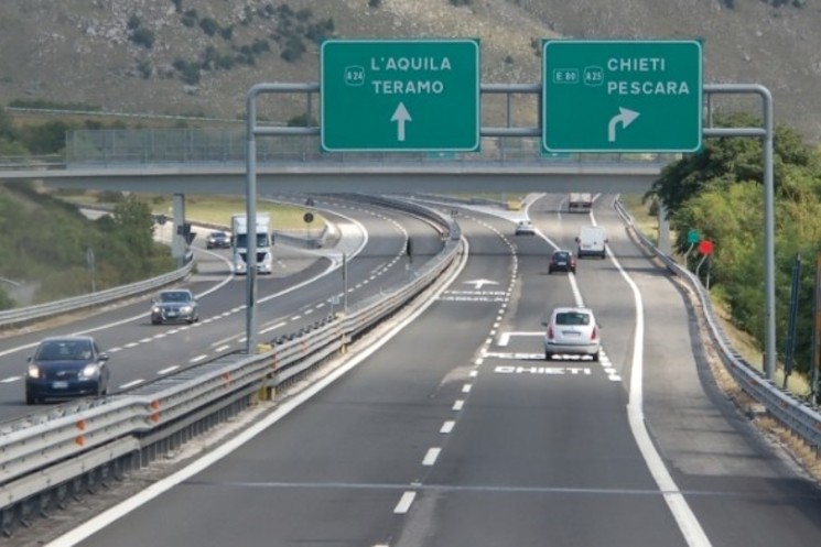 Pedaggi autostradali A24-25. Quadrini si unisce all’appello di Uncem e sindaci contro aumento: ”Evitiamo ennesima botta per pendolari e vacanzieri”