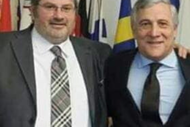 FORZA ITALIA, RITORNO AL CONGRESSO IN AUTUNNO. Quadrini: ”Ottima iniziativa. Ripartire dai territori dando voce alle istanze della gente”