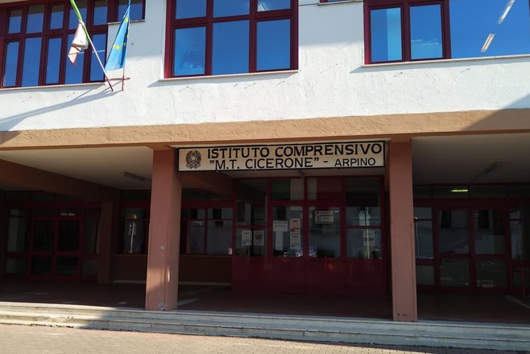 Arpino, dalla minoranza pressing sulla scuola. Chiesto consiglio comunale urgente