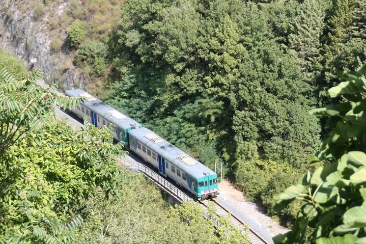 FERROVIA ROCCASECCA-AVEZZANO, CORSE SOPPRESSE. QUADRINI:”UN DANNO PER POPOLAZIONI MONTANE”.